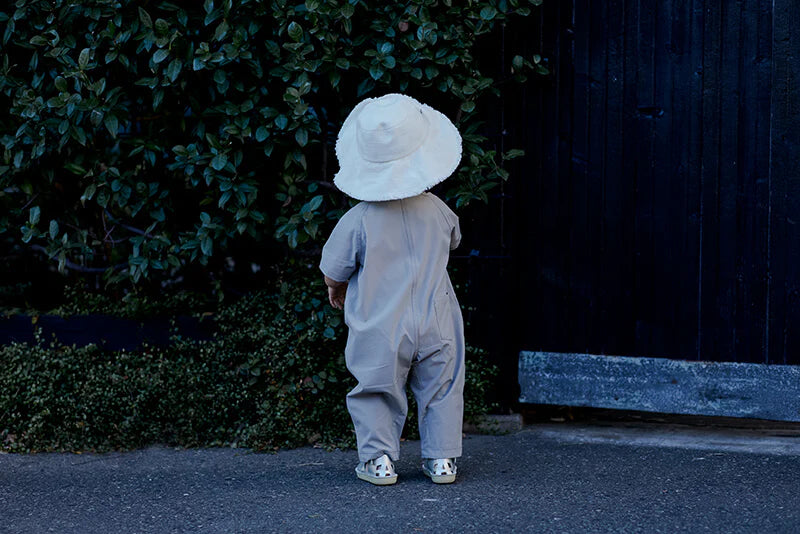 suton系列戶外玩耍休閒連身休閒服四季男女寶通用