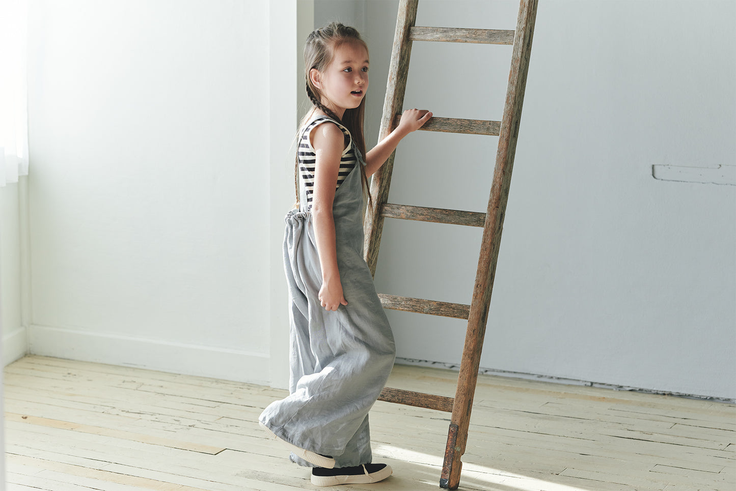 loisir salopette 1 sage淺牛仔色成長型背帶褲