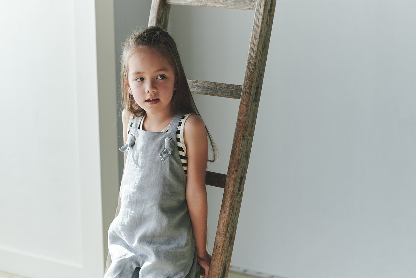 loisir salopette 1 sage淺牛仔色成長型背帶褲