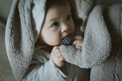 Multifunctional stuffed animal BFF+bunny 多功能毛絨兔子背包娃娃兩色